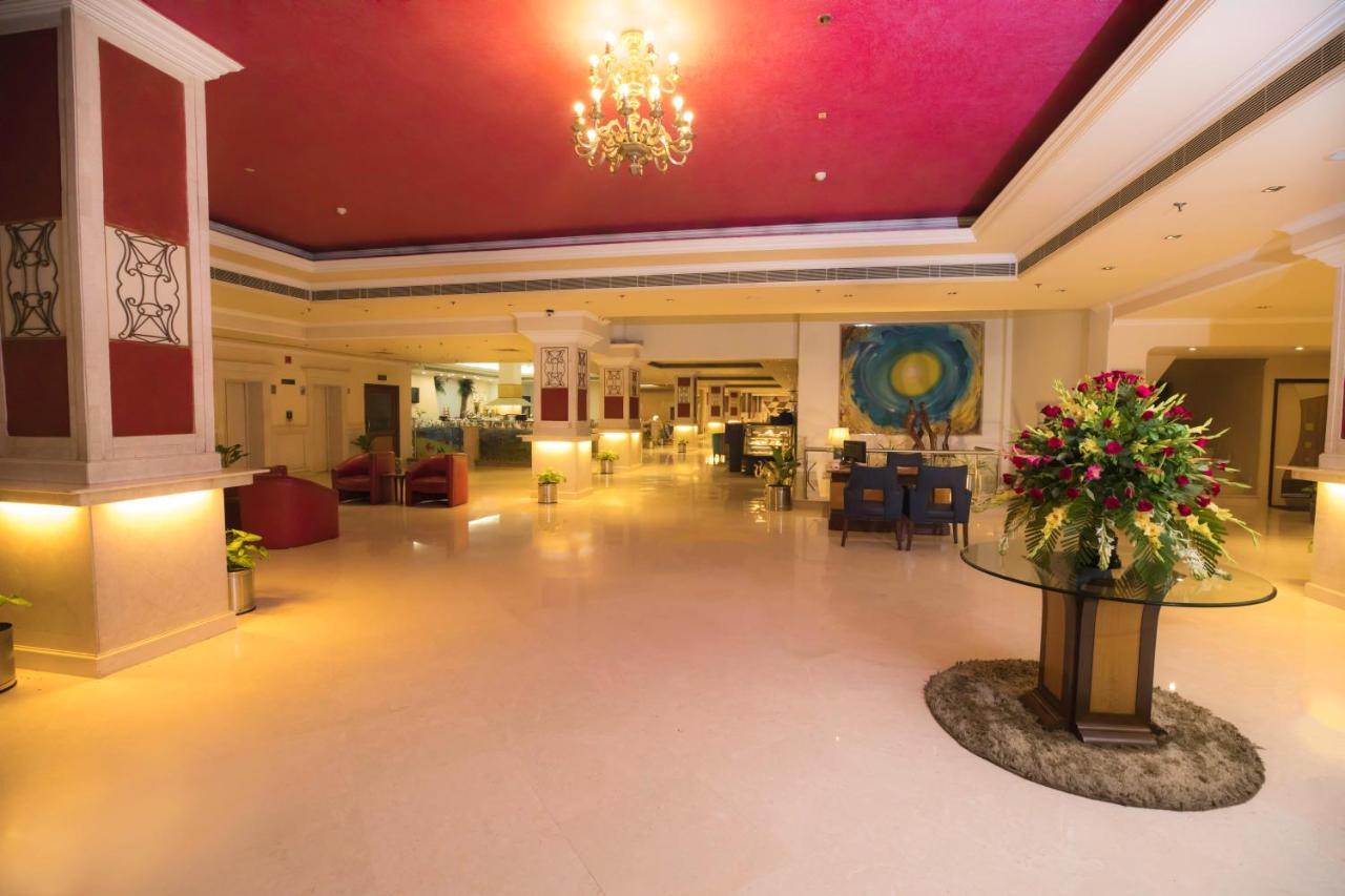 เดอะ พิคคาดิลี โฮเต็ล ลัคนาว Hotel ลัคเนา ภายนอก รูปภาพ