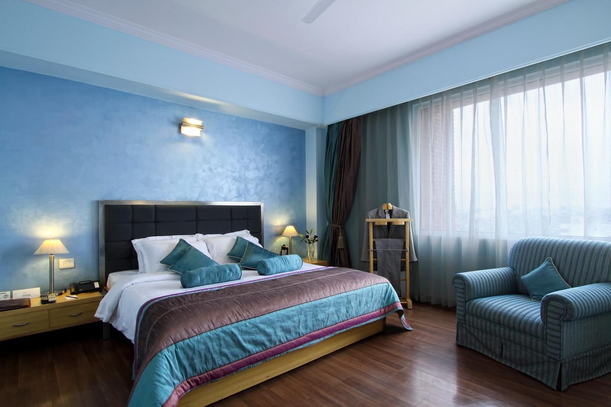 เดอะ พิคคาดิลี โฮเต็ล ลัคนาว Hotel ลัคเนา ภายนอก รูปภาพ